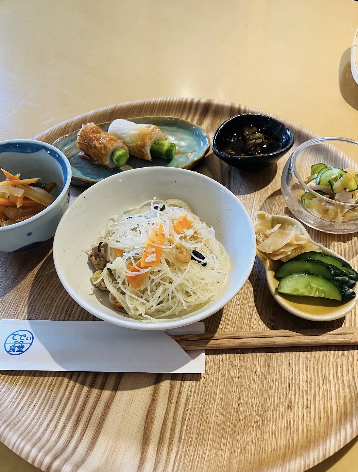 てでぃ食堂の定食と手作り惣菜